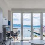 فيلة Fronte Mare Trilocale
