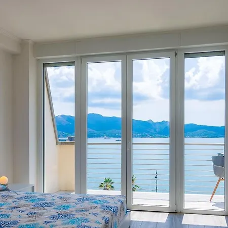 Villa Fronte Mare Trilocale