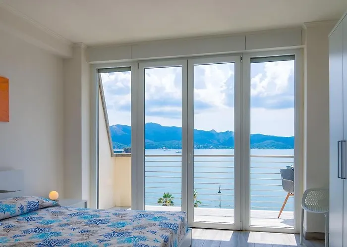 Villa Fronte Mare Trilocale